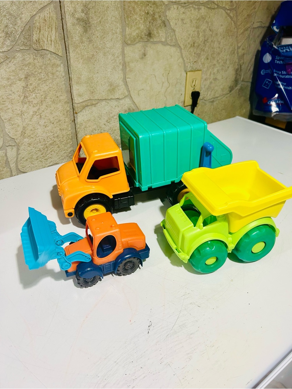 B by Battat truck set sand toys